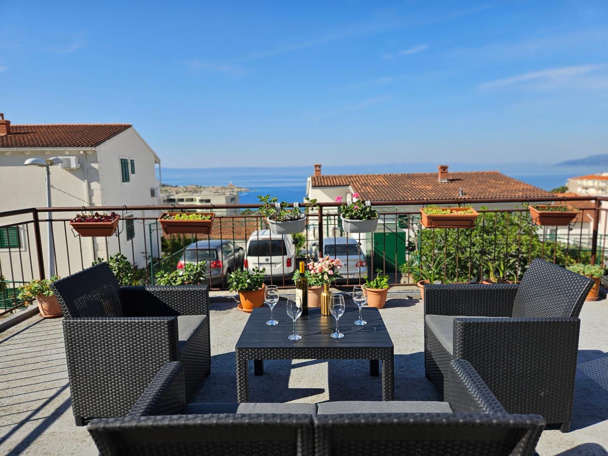Apartments Brkulj Makarska Ngoại thất bức ảnh
